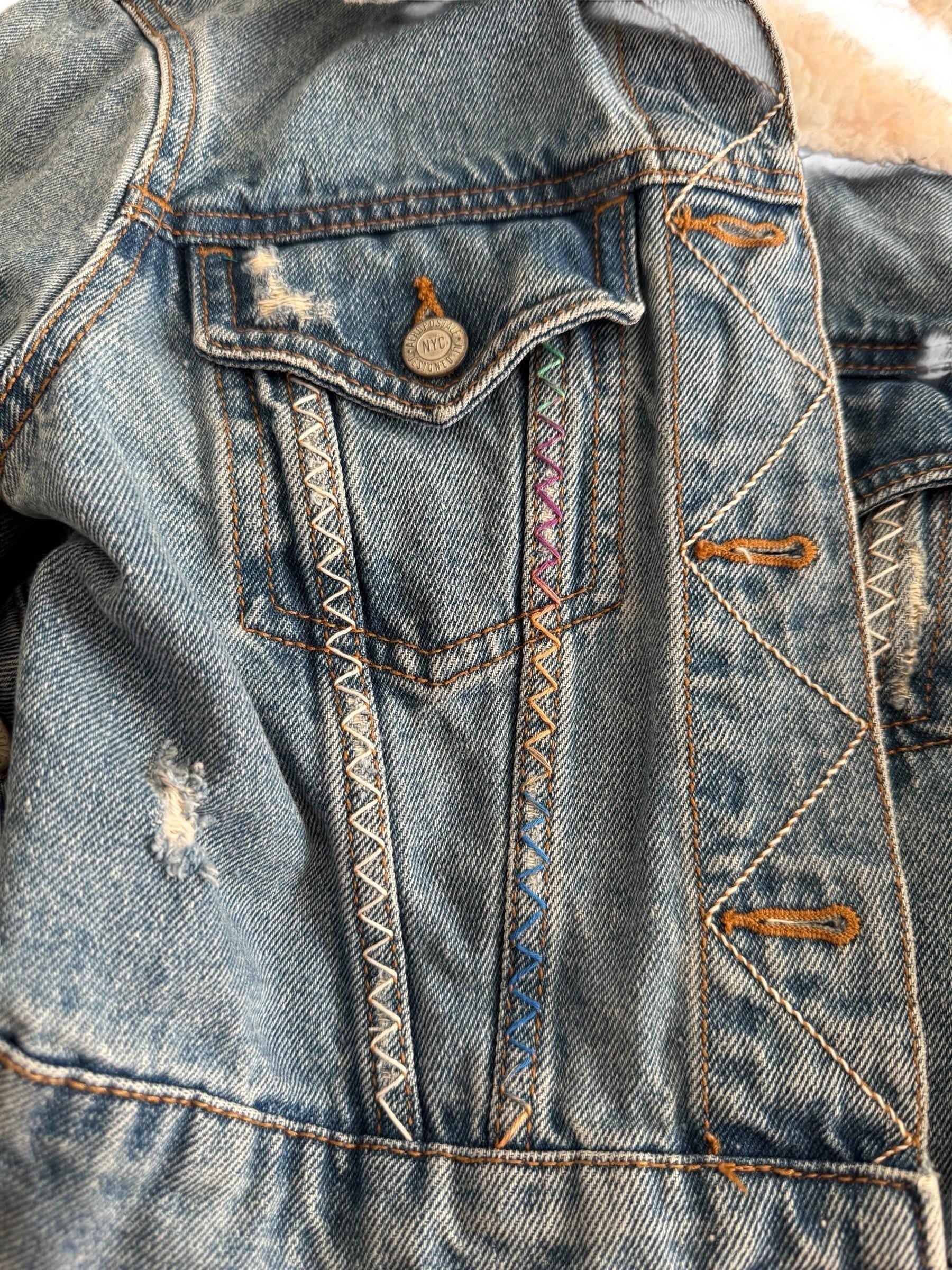 Cropped butterfly Hand-Embroidered Denim Jacket with Sherpa Collar – Small